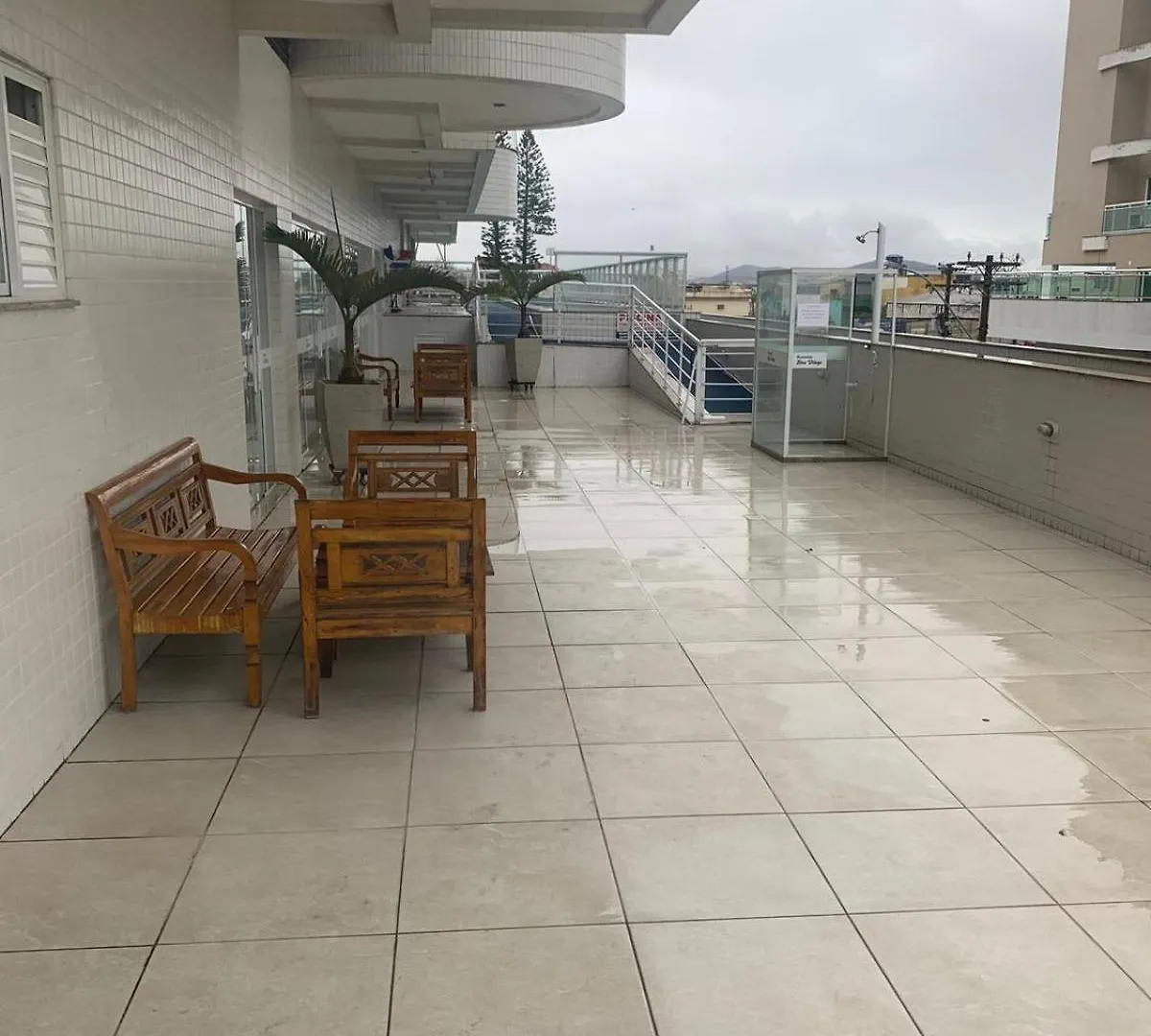 Otimo Apartamento De 02 Quartos 카보프리우 아파트
